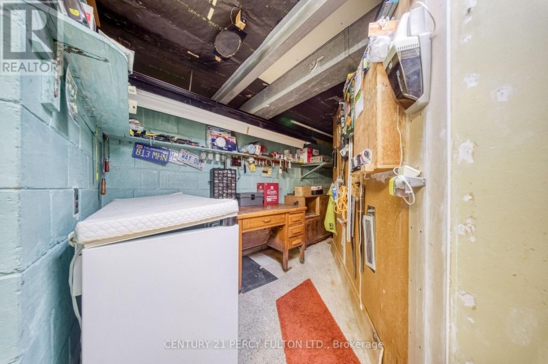 13 GRAYLEE AVENUE, Toronto (Eglinton East), Ontario, M1J1M5