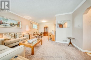 13 GRAYLEE AVENUE Toronto (Eglinton East) Ontario photo 5