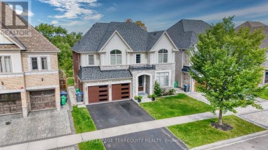 38 RHAPSODY CRESCENT Brampton (Vales of Castlemore) Ontario photo 1