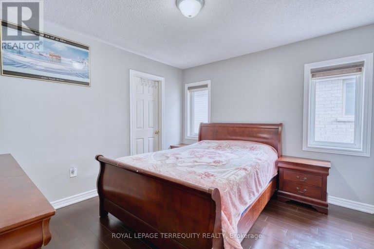 38 RHAPSODY CRESCENT, Brampton (Vales of Castlemore), Ontario, L6P4E8