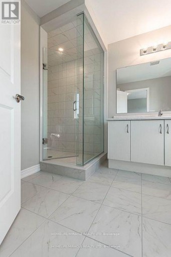 140 AQUASANTA CRESCENT, Hamilton (Ryckmans), Ontario, L9B0J8