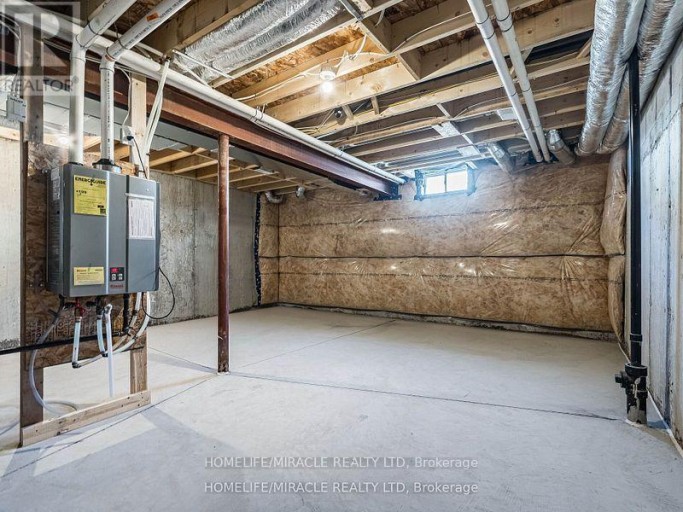 140 AQUASANTA CRESCENT, Hamilton (Ryckmans), Ontario, L9B0J8