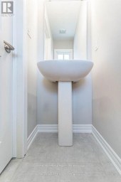 140 AQUASANTA CRESCENT Hamilton (Ryckmans) Ontario photo 4