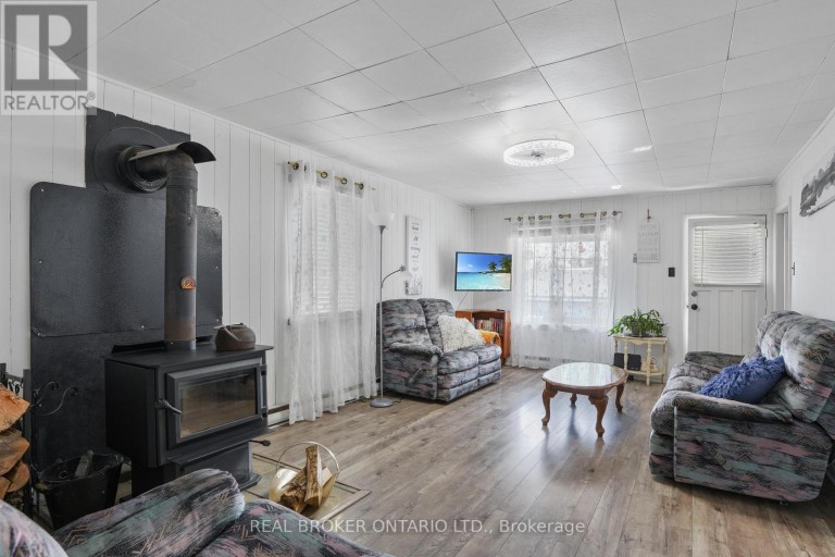79 & 85 BRIDGE STREET, Addington Highlands (Addington Highlands), Ontario, K0H1L0
