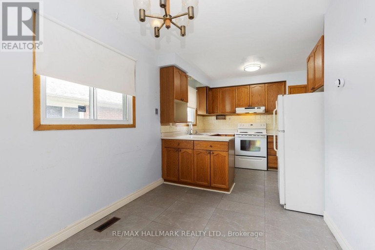 3 PINDAR CRESCENT, Toronto (Pleasant View), Ontario, M2J3L3