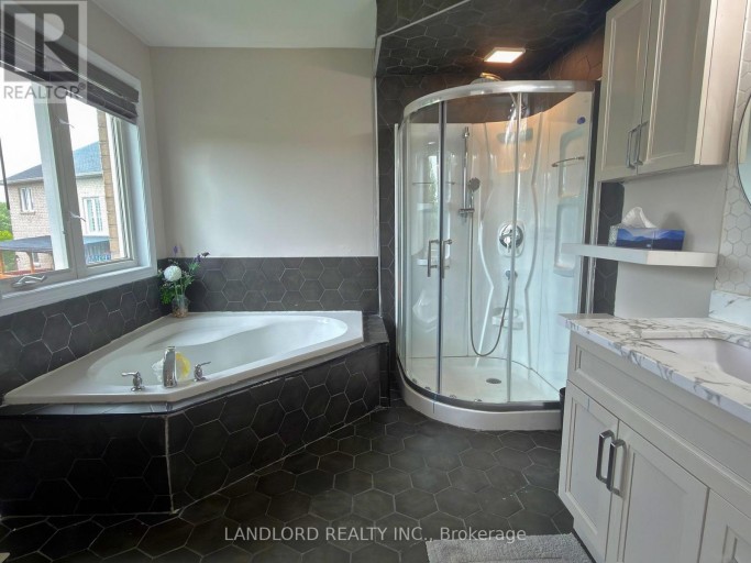 12 CRICKET MEWS, Toronto (Rouge), Ontario, M1X2E3