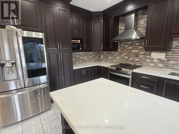 12 CRICKET MEWS, Toronto (Rouge), Ontario, M1X2E3