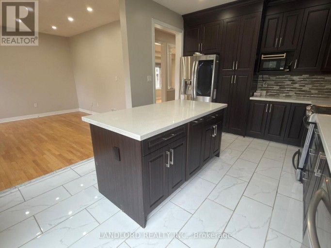 12 CRICKET MEWS, Toronto (Rouge), Ontario, M1X2E3
