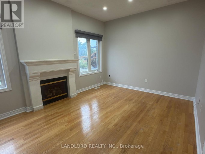 12 CRICKET MEWS, Toronto (Rouge), Ontario, M1X2E3