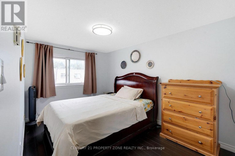 5 BRIAR PATH, Brampton (Avondale), Ontario, L6T2A2