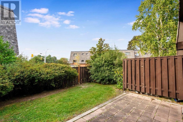 5 BRIAR PATH, Brampton (Avondale), Ontario, L6T2A2