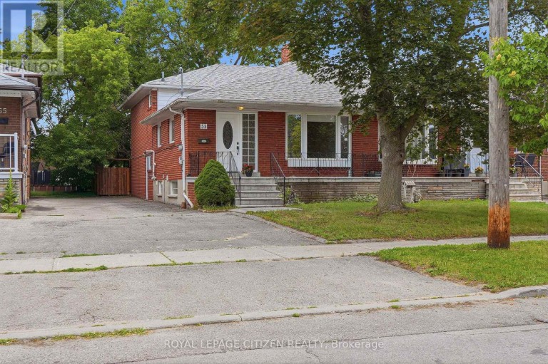 53 GRAMPIAN CRESCENT, Toronto (Humber Summit), Ontario, M9L2L2