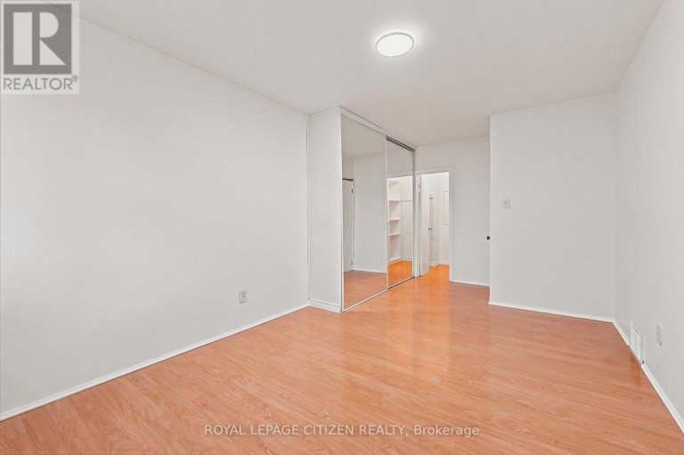 53 GRAMPIAN CRESCENT, Toronto (Humber Summit), Ontario, M9L2L2