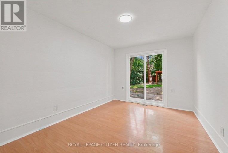 53 GRAMPIAN CRESCENT, Toronto (Humber Summit), Ontario, M9L2L2
