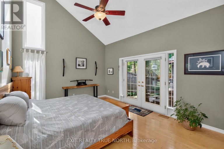 14 ROSEWOOD AVENUE, Springwater (Midhurst), Ontario, L9X0P5