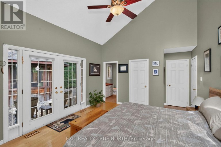 14 ROSEWOOD AVENUE, Springwater (Midhurst), Ontario, L9X0P5