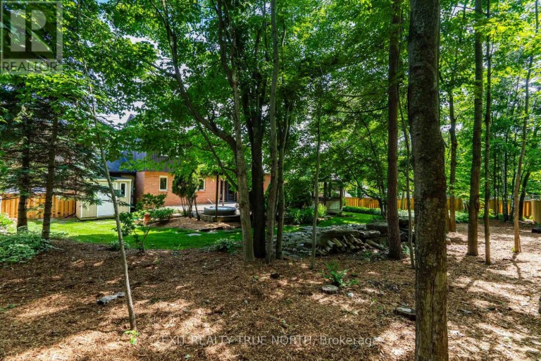 14 ROSEWOOD AVENUE, Springwater (Midhurst), Ontario, L9X0P5