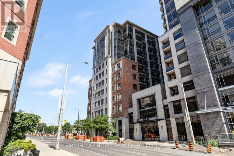 PH05 - 150 MAIN STREET W, Hamilton (Central), Ontario, L8P1H8