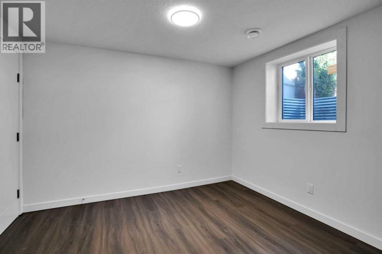 7520 7 Street SW, Calgary, Alberta, T2V1G2