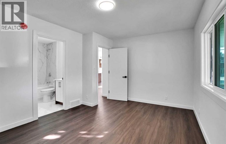 7520 7 Street SW, Calgary, Alberta, T2V1G2