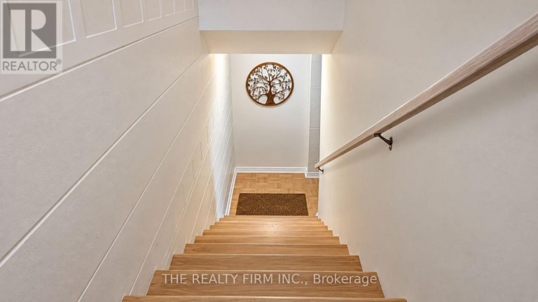 32 - 110 DEVERON CRESCENT, London South (South T), Ontario, N5Z4W7