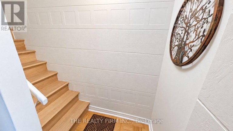 32 - 110 DEVERON CRESCENT, London South (South T), Ontario, N5Z4W7