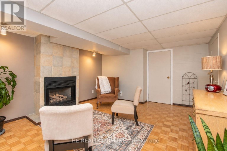 32 - 110 DEVERON CRESCENT, London South (South T), Ontario, N5Z4W7