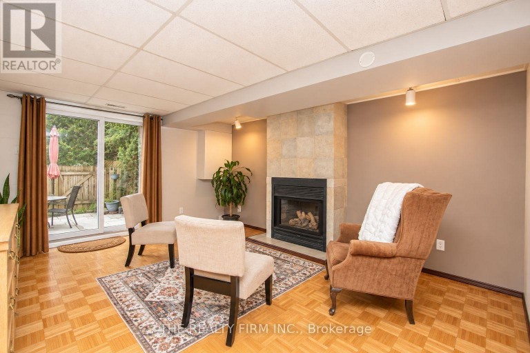 32 - 110 DEVERON CRESCENT, London South (South T), Ontario, N5Z4W7