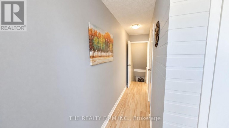 32 - 110 DEVERON CRESCENT, London South (South T), Ontario, N5Z4W7