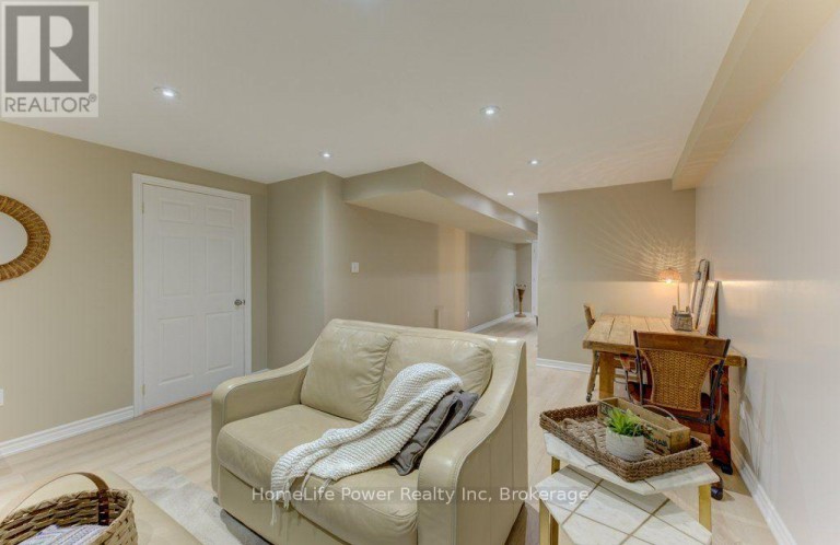 7 - 455 CLARIDGE ROAD, Burlington (Roseland), Ontario, L7N2S1