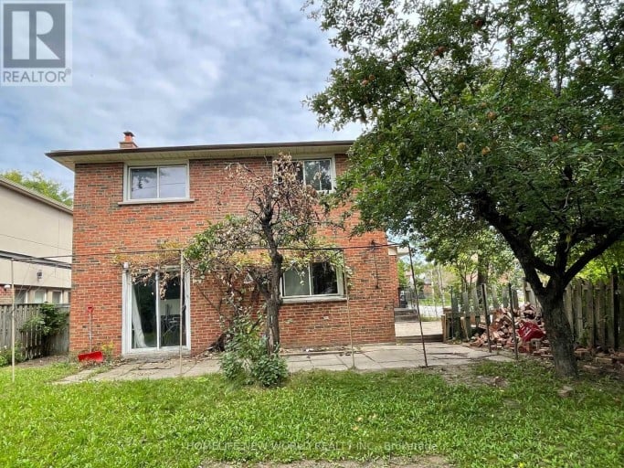 2 ARKONA DRIVE, Toronto (Tam O'Shanter-Sullivan), Ontario, M1T1X3