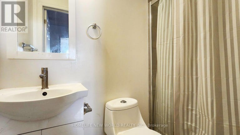 2 ARKONA DRIVE, Toronto (Tam O'Shanter-Sullivan), Ontario, M1T1X3
