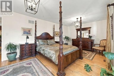 703 CARLISLE STREET Cobourg Ontario photo 28