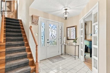 703 CARLISLE STREET Cobourg Ontario photo 3
