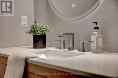 203 - 138 HIBERNIA STREET Cobourg Ontario photo 18