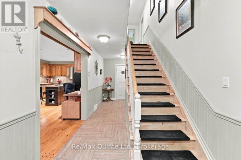 578 OLD APSLEY ROAD, North Kawartha, Ontario, K0L1A0