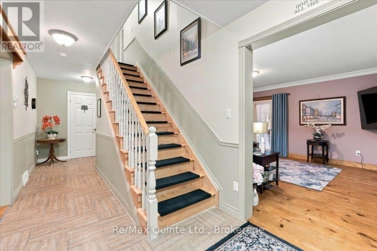 578 OLD APSLEY ROAD, North Kawartha, Ontario, K0L1A0