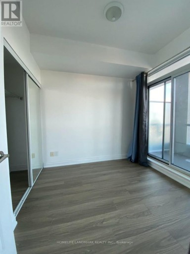 1904 - 30 HERONS HILL WAY, Toronto (Henry Farm), Ontario, M2J0A7