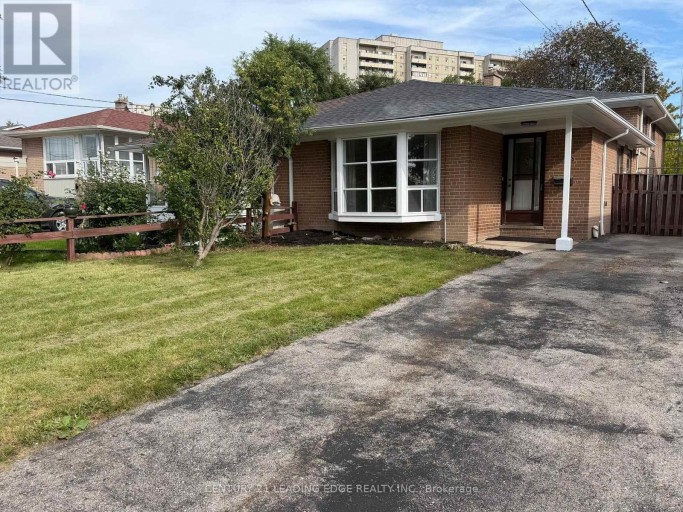 219 LYNEDOCK CRESCENT, Toronto (Parkwoods-Donalda), Ontario, M3A2B5