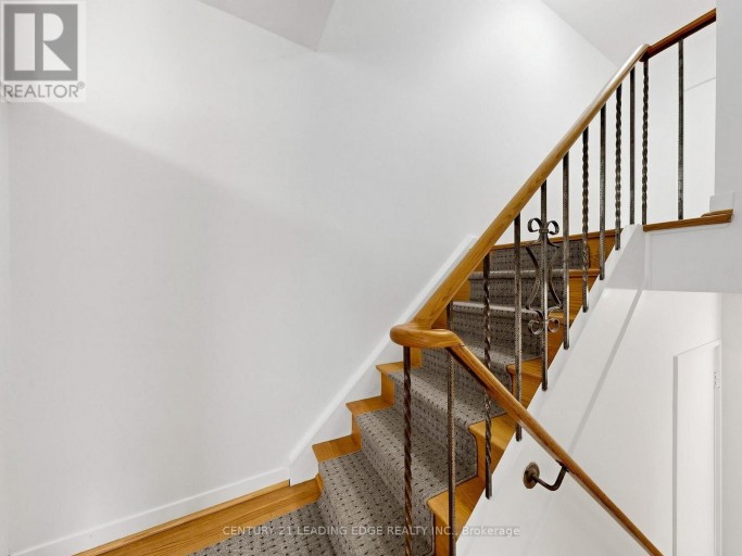 219 LYNEDOCK CRESCENT, Toronto (Parkwoods-Donalda), Ontario, M3A2B5