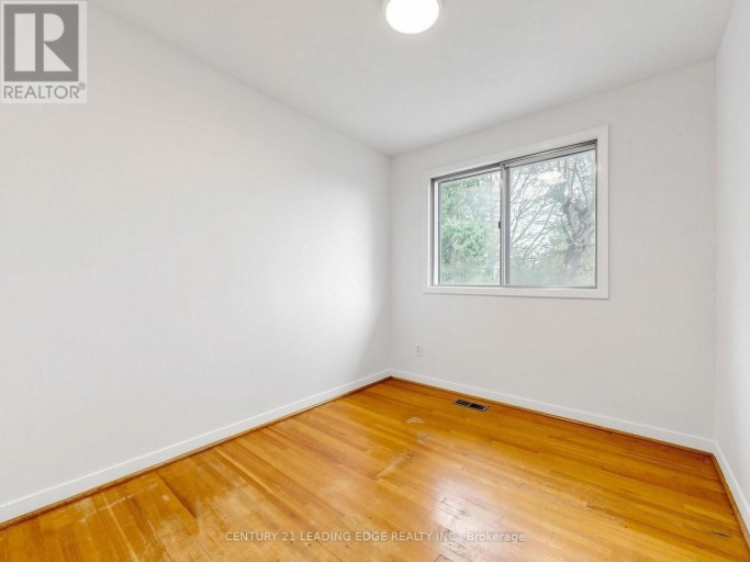 219 LYNEDOCK CRESCENT, Toronto (Parkwoods-Donalda), Ontario, M3A2B5
