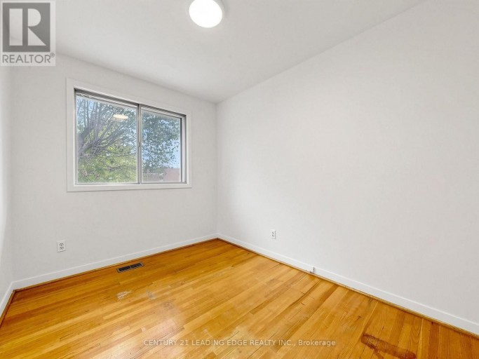 219 LYNEDOCK CRESCENT, Toronto (Parkwoods-Donalda), Ontario, M3A2B5