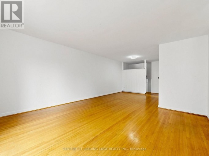 219 LYNEDOCK CRESCENT, Toronto (Parkwoods-Donalda), Ontario, M3A2B5