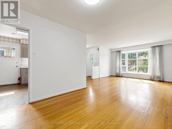 219 LYNEDOCK CRESCENT, Toronto (Parkwoods-Donalda), Ontario, M3A2B5