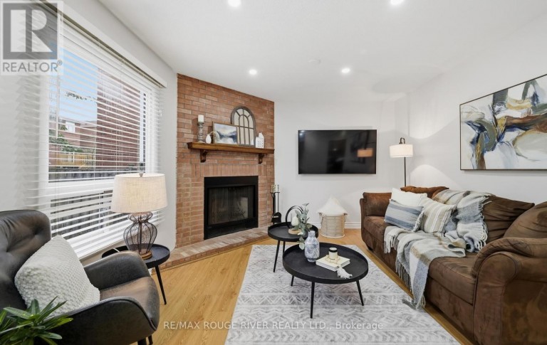 33 RANGELEY DRIVE, Toronto (Rouge), Ontario, M1B5C2