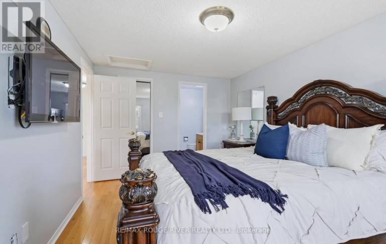 33 RANGELEY DRIVE, Toronto (Rouge), Ontario, M1B5C2