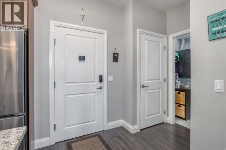 2203, 15 Sunset Square, Cochrane, Alberta, T4C0E7