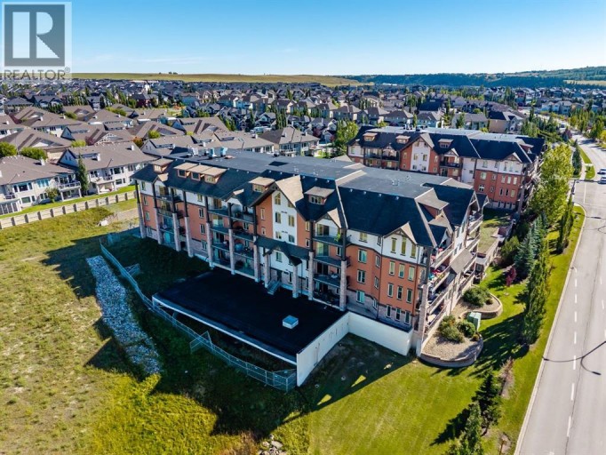 2203, 15 Sunset Square, Cochrane, Alberta, T4C0E7