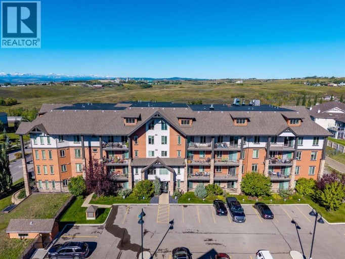 2203, 15 Sunset Square, Cochrane, Alberta, T4C0E7