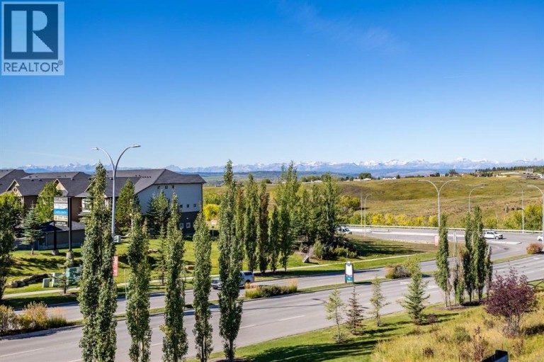 2203, 15 Sunset Square, Cochrane, Alberta, T4C0E7